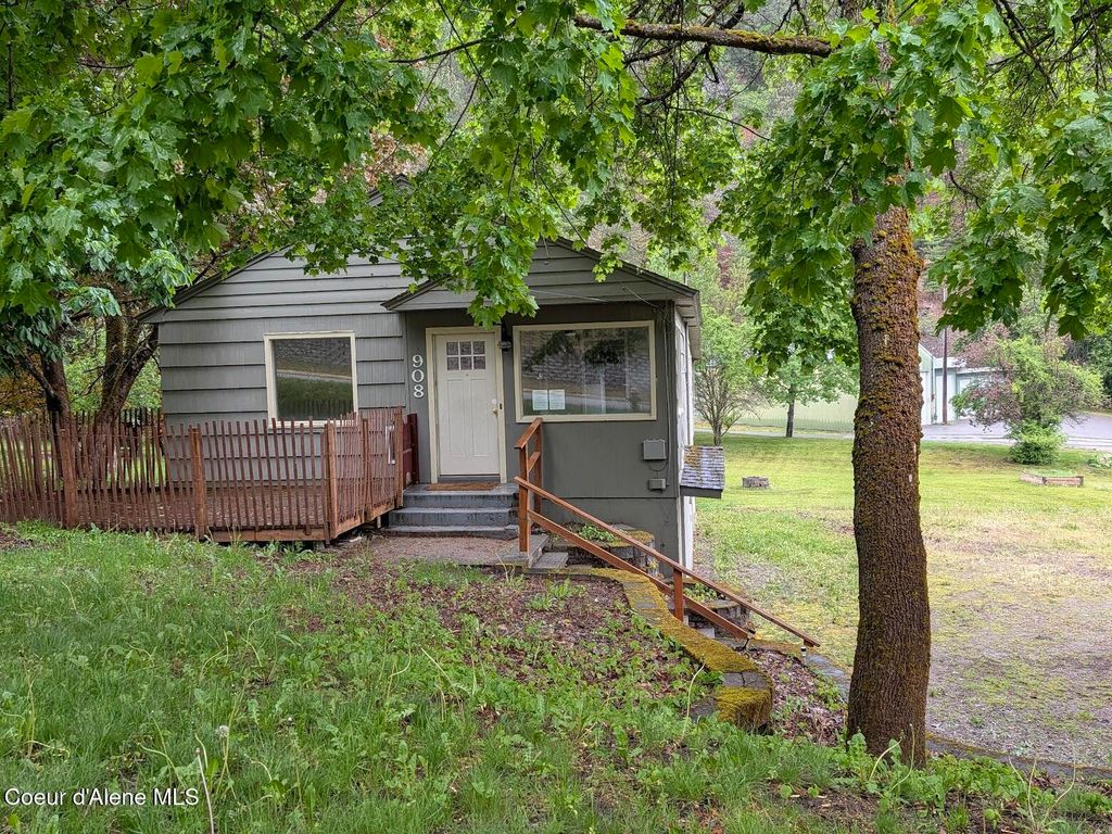 Photo of 908 Division, Kellogg, ID 83837 (MLS # 26-5400)