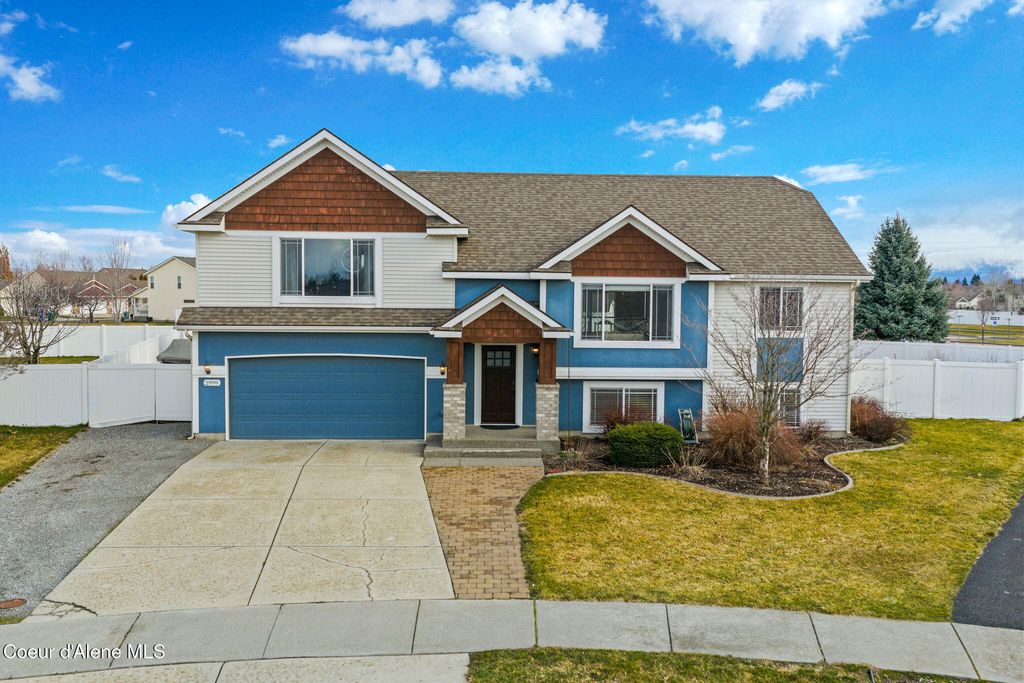 Photo of 2999 Bayberry Ct, Hayden, ID 83835 (MLS # 26-1984)