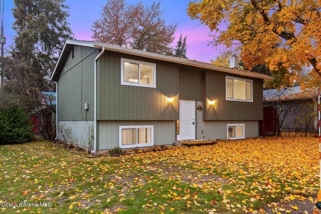Photo of 1014 Gilbert AVE, Coeur dAlene, ID 83815 (MLS # 26-10588)