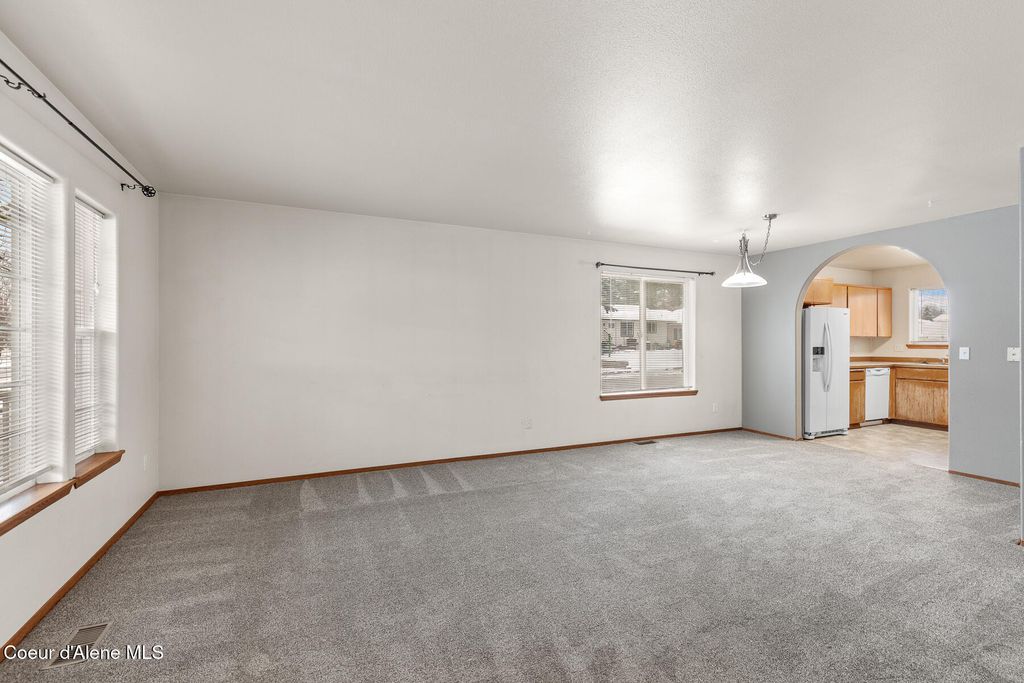 Photo of 1405 12th St, Coeur dAlene, ID 83814 (MLS # 26-2288)