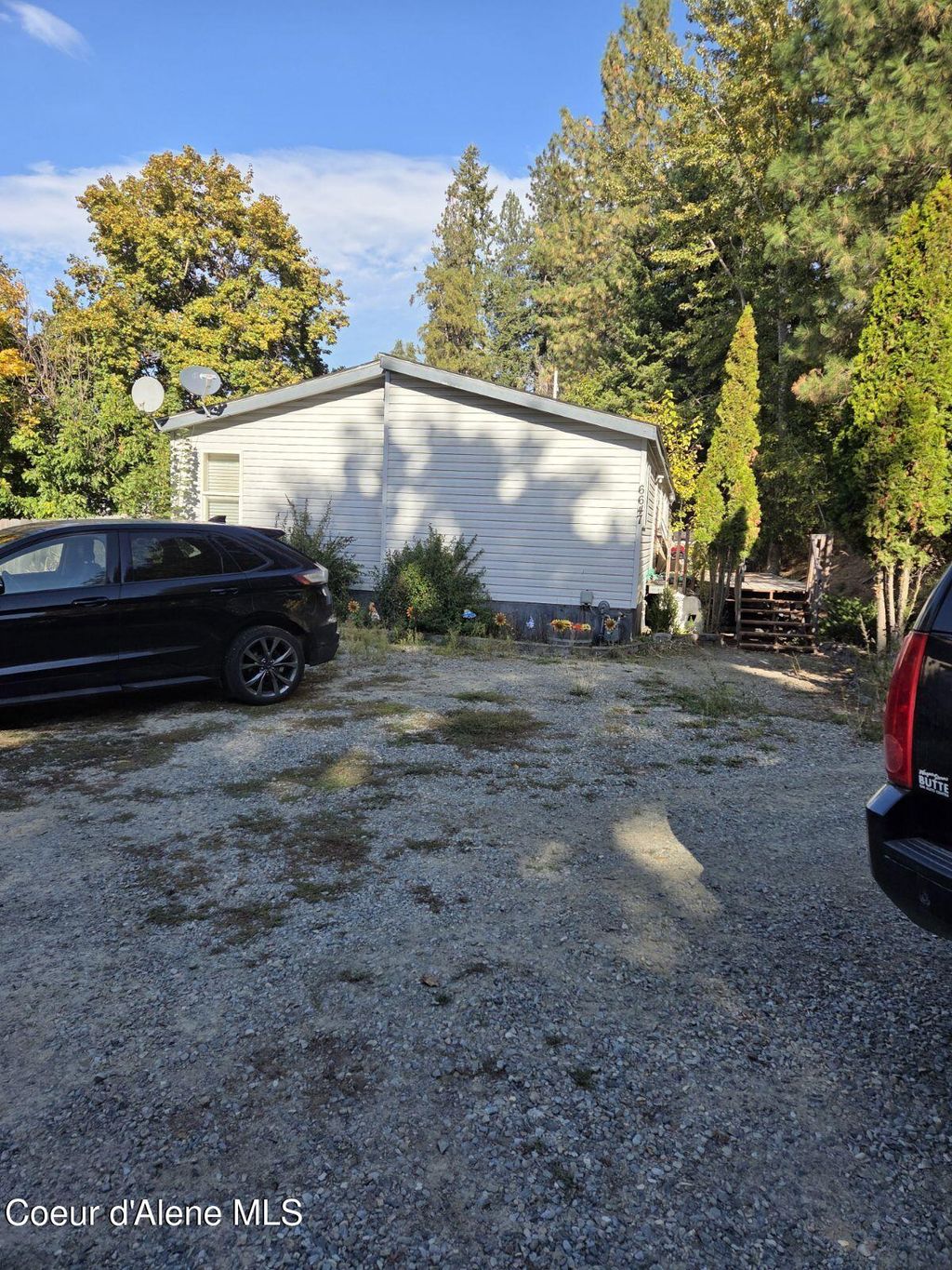 Photo of 6647 Alderson Lane Lane, Bonners Ferry, ID 83805 (MLS # 25-10246)