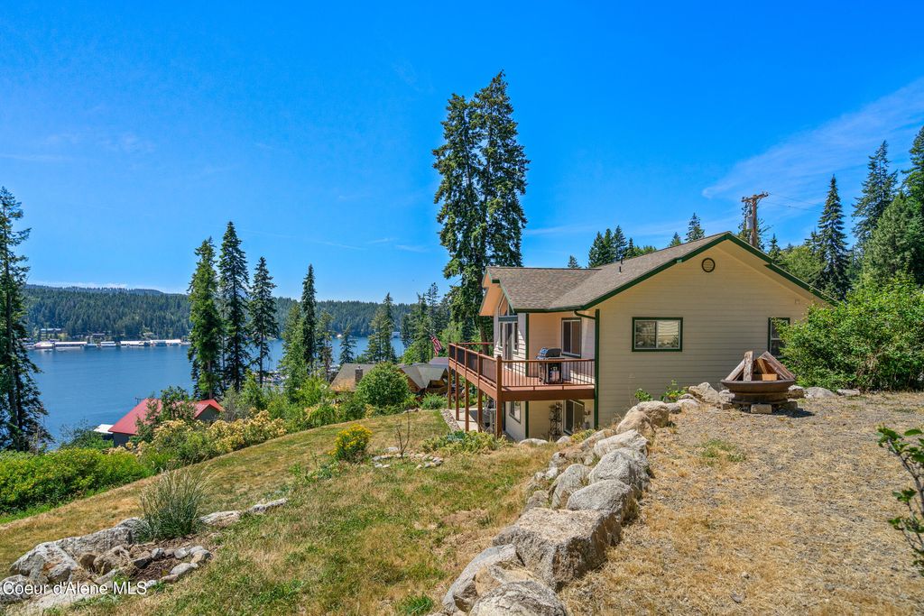 Photo of 17544 Arapaho Rd, Bayview, ID 83803 (MLS # 26-520)