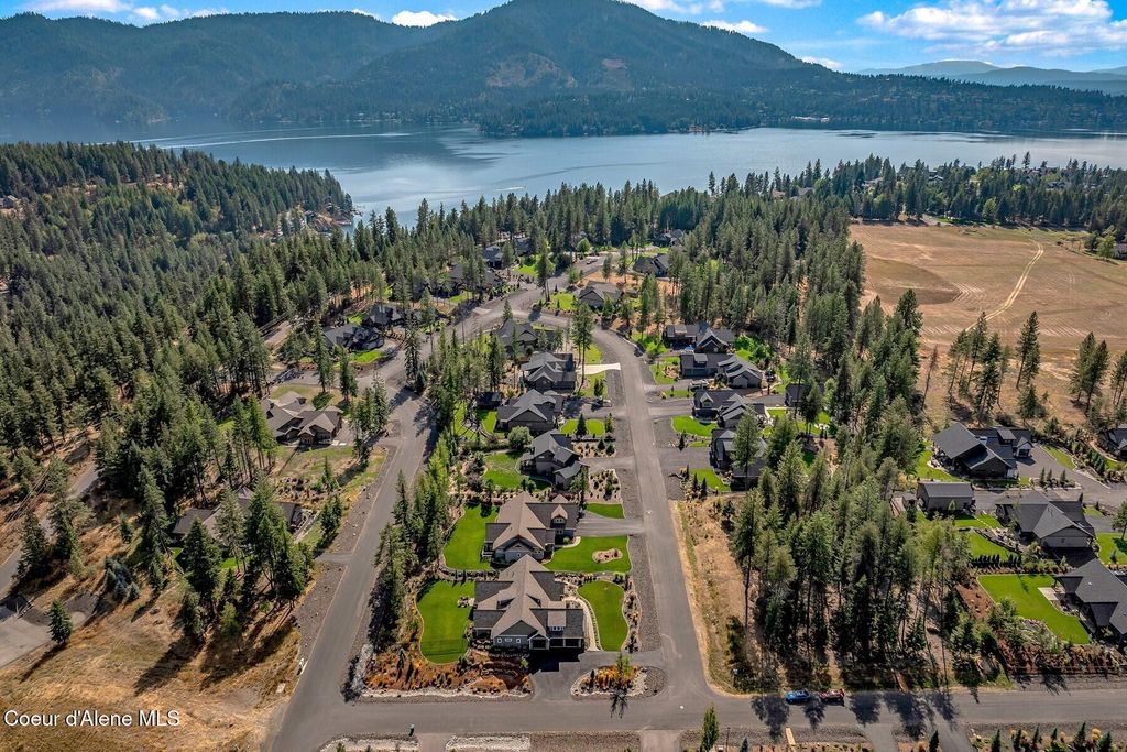 Photo of 4434 Sorrel Ave, Hayden, ID 83835 (MLS # 25-10658)