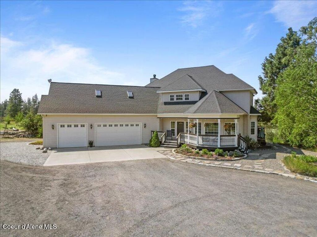 Photo of 632 RABBIT Trl, Post Falls, ID 83854 (MLS # 25-6678)