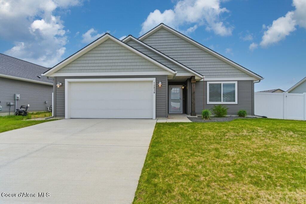 Photo of 12838 Farley Way, Rathdrum, ID 83858 (MLS # 26-4155)