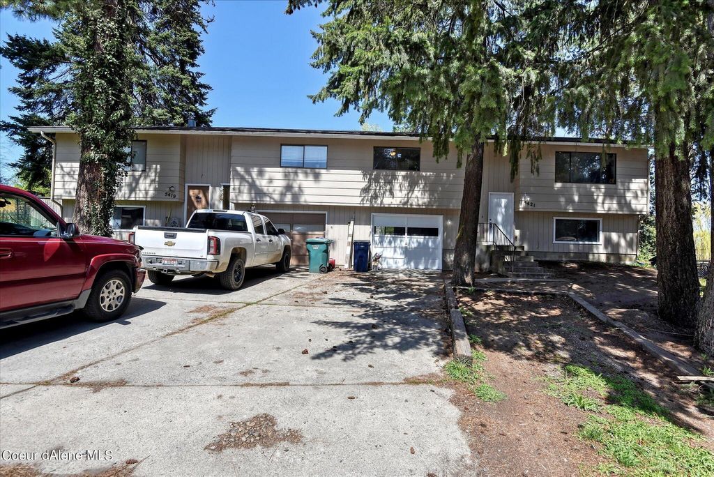 Photo of 5419-5421 N Parkwood Ct, Coeur dAlene, ID 83815 (MLS # 24-10804)