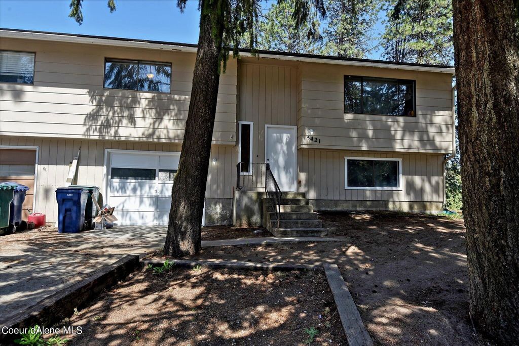 Photo of 5419-5421 N Parkwood Ct, Coeur dAlene, ID 83815 (MLS # 24-10804)