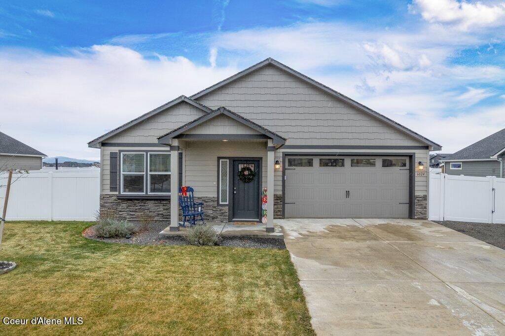 Photo of 6024 Quinn Way Way, Rathdrum, ID 83858 (MLS # 25-11314)