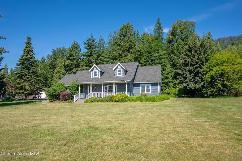 Photo of 72 Leisure Ln, Sandpoint, ID 83864 (MLS # 25-6899)