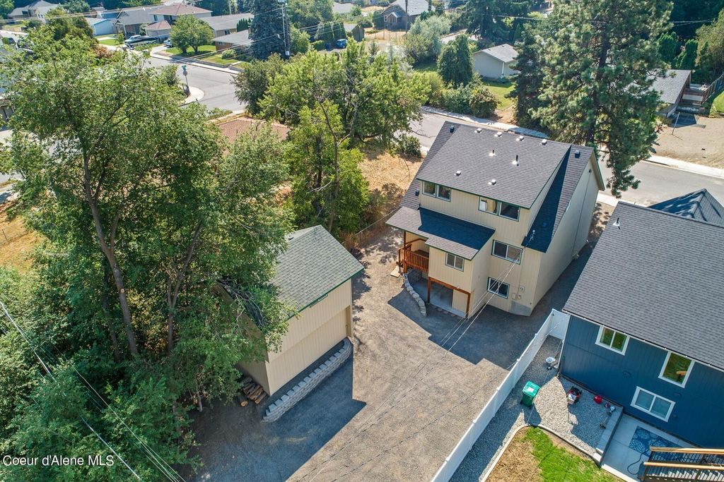 Photo of 3519 E 25th Ave, Spokane, WA 99223 (MLS # 24-8156)