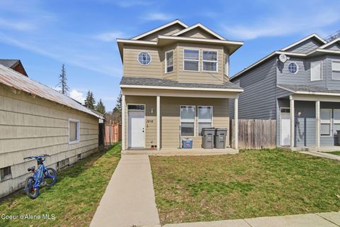Photo of 1216 Alder St, Sandpoint, ID 83864 (MLS # 26-2260)