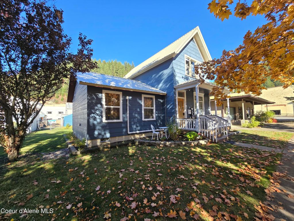 Photo of 409 Pine, Wallace, ID 83873 (MLS # 25-10555)