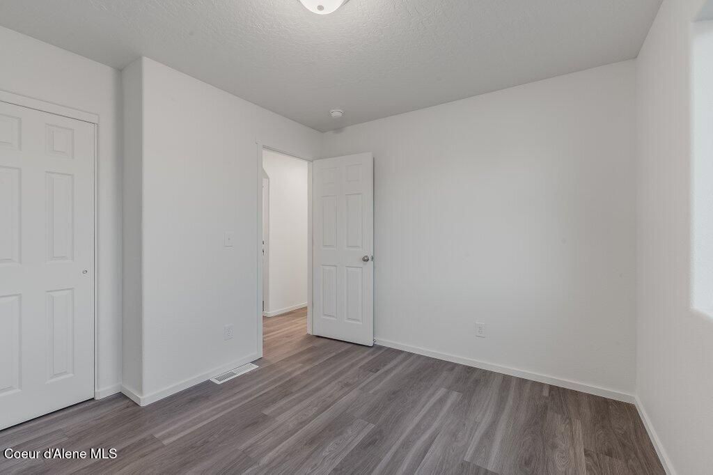 Photo of 3334 WOODFORD St, Post Falls, ID 83854 (MLS # 25-10356)