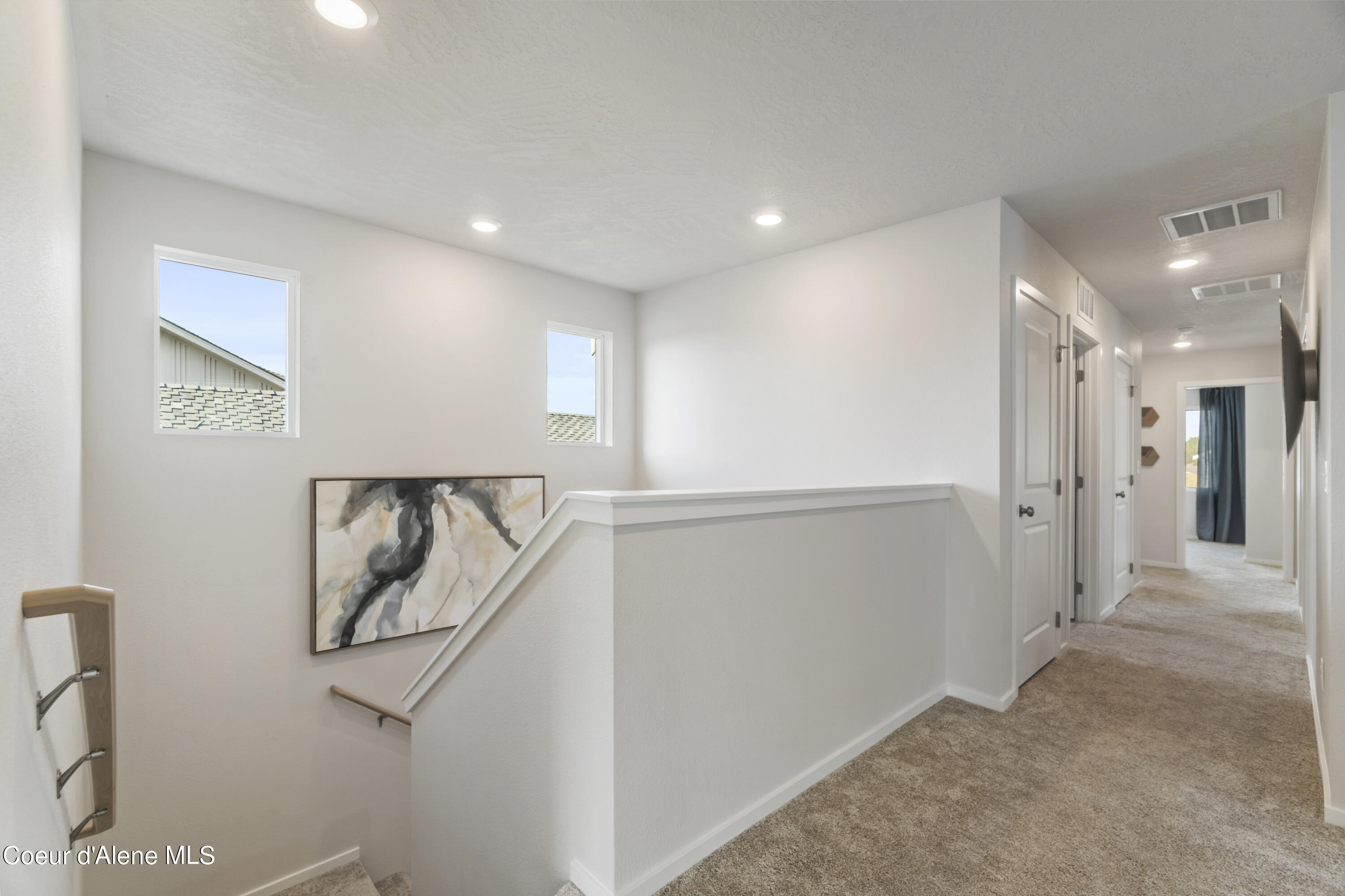 Hayden, Idaho 83835, United States, 4 Bedrooms Bedrooms, ,3 BathroomsBathrooms,Residential,Pending,55193