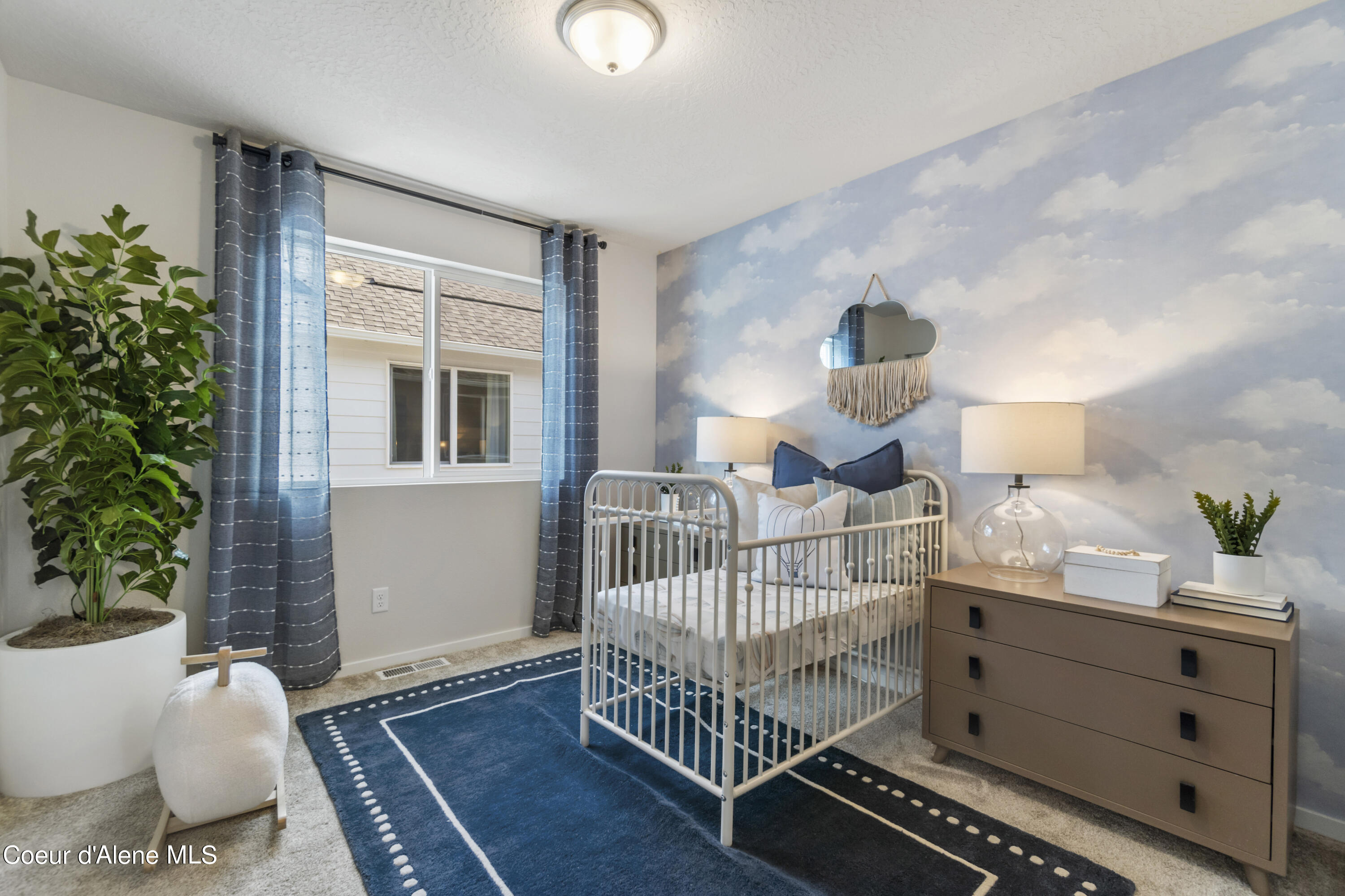 Hayden, Idaho 83835, United States, 4 Bedrooms Bedrooms, ,3 BathroomsBathrooms,Residential,Pending,55193