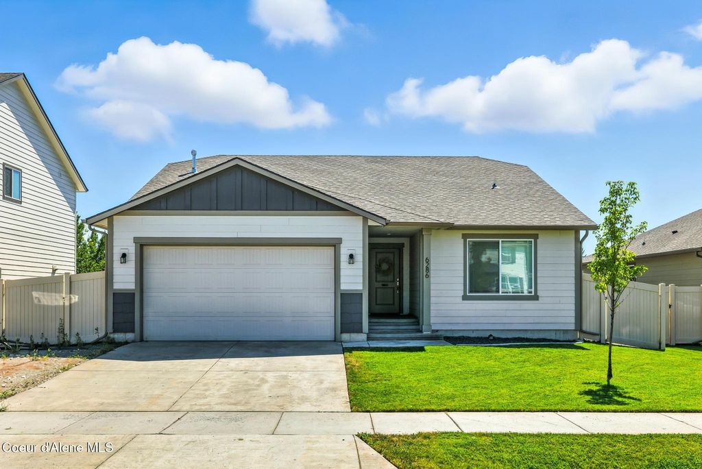 Photo of 6286 DAYTON Ave, Rathdrum, ID 83858 (MLS # 26-1102)