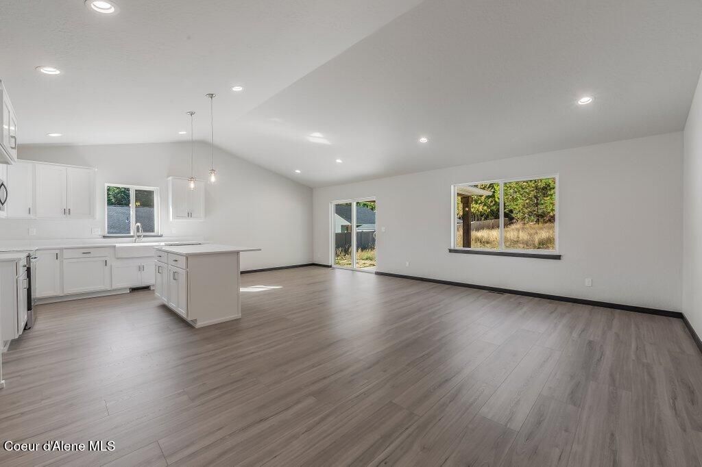 Photo of 231 Durango Ln, Priest River, ID 83856 (MLS # 25-11555)