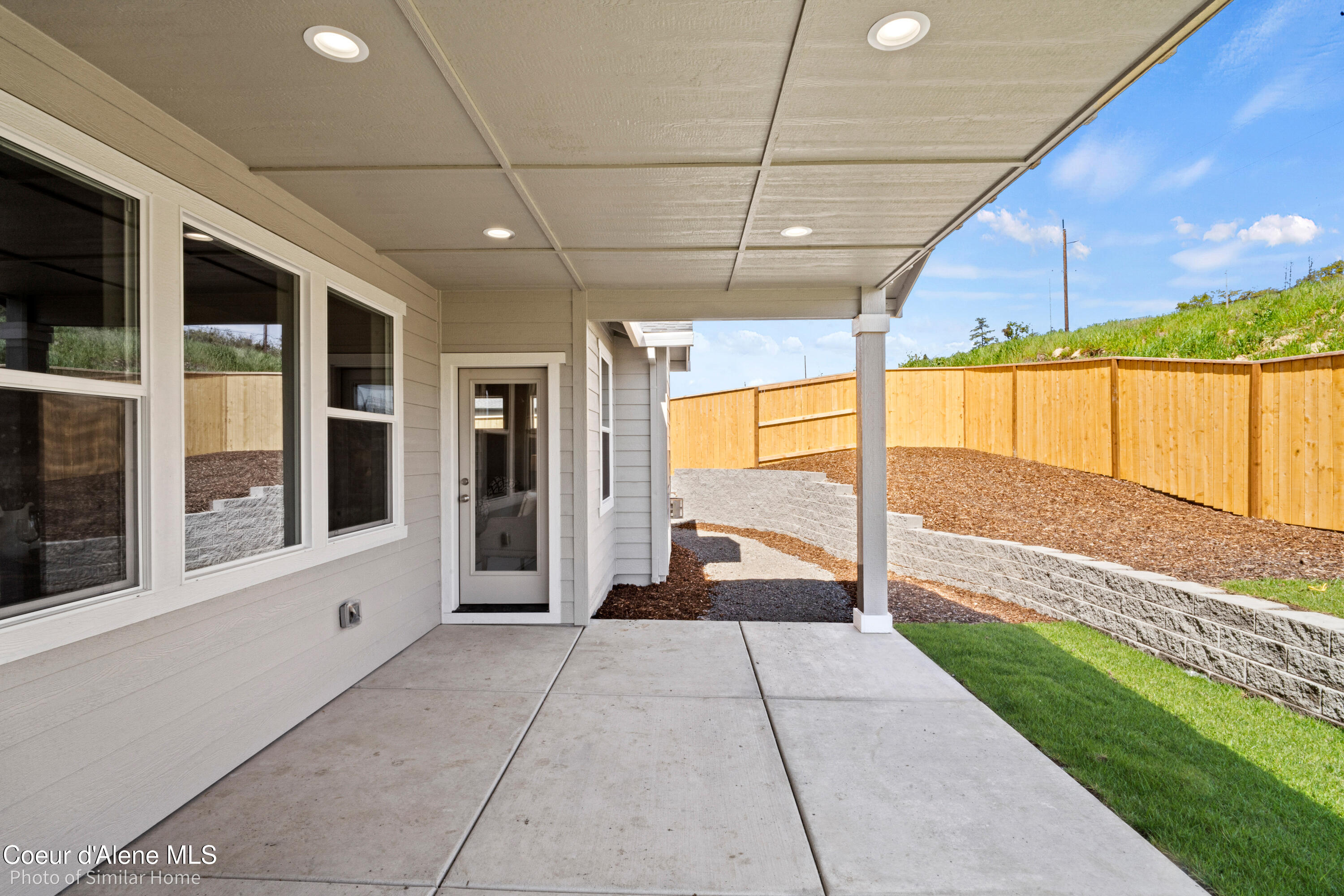 Post Falls, Idaho 83854, United States, 4 Bedrooms Bedrooms, ,2 BathroomsBathrooms,Residential,Pending,251641