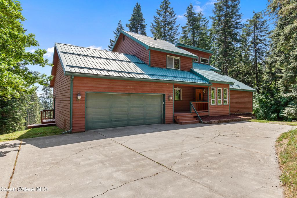Photo of 7722 CLEMETSON Rd, Coeur dAlene, ID 83814 (MLS # 25-6348)