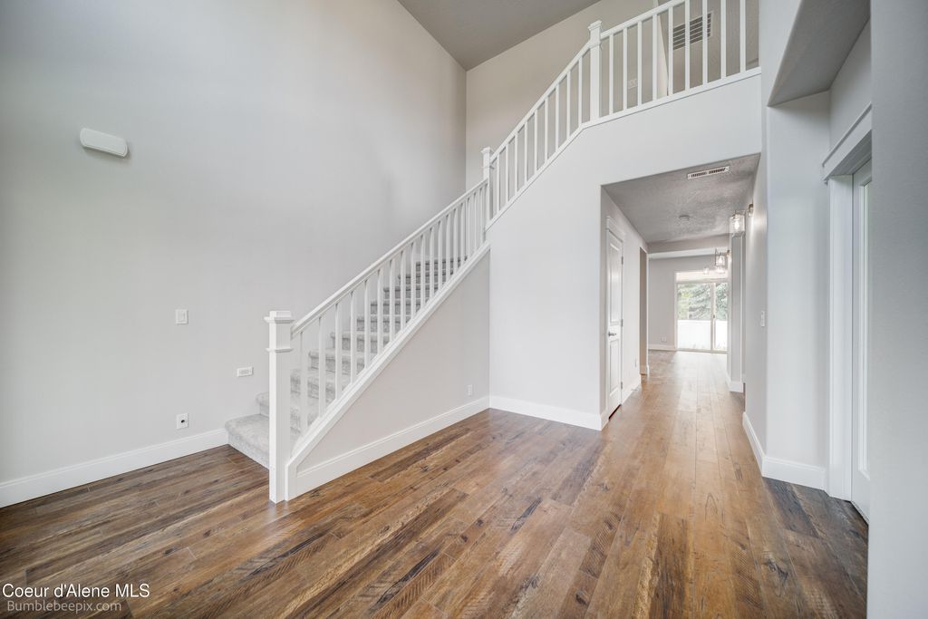 Photo of 14973 LIANE Ln, Rathdrum, ID 83858 (MLS # 25-10308)