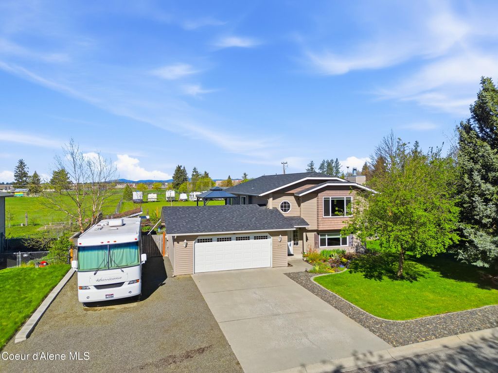 Photo of 2037 Westwind Dr, Post Falls, ID 83854 (MLS # 26-3905)