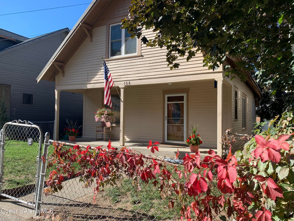 Photo of 106 Kellogg Ave, Kellogg, ID 83837 (MLS # 26-9370)