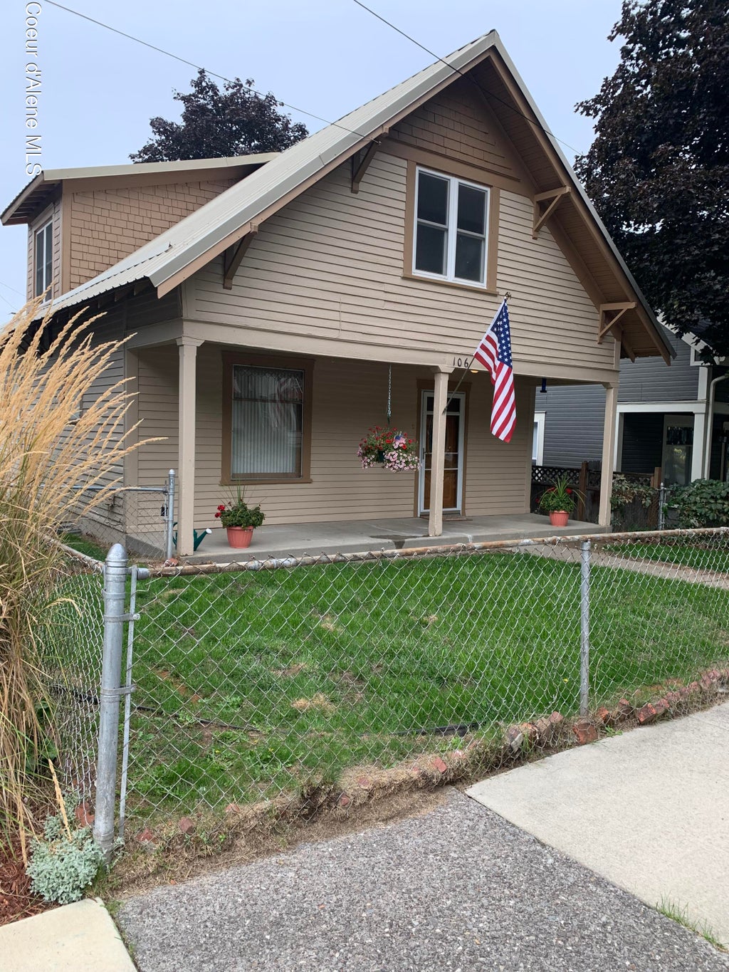 Photo of 106 Kellogg Ave, Kellogg, ID 83837 (MLS # 26-9370)