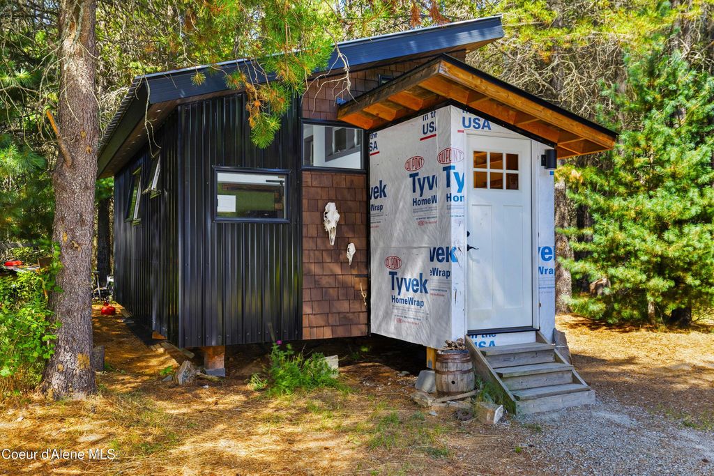 Photo of NNA Tiny House, Sandpoint, ID 83864 (MLS # 25-9774)