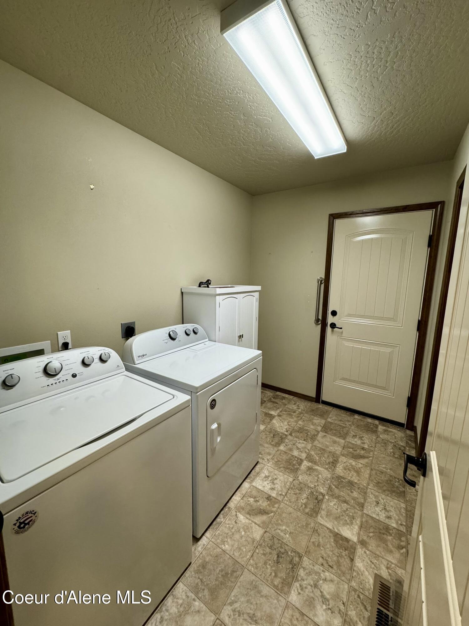 8713 S Indywood Dr, Hayden, Idaho image 21