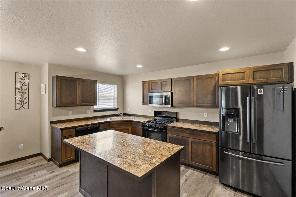 12121 W Wellington Ave, Post Falls, Texas image 7