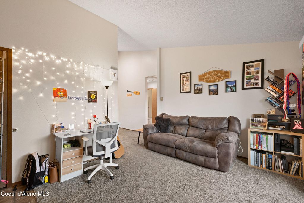 Photo of 126 Willow Tree Ln, Hayden, ID 83835 (MLS # 26-2644)