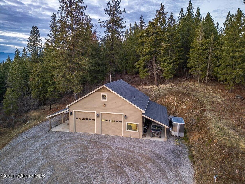 Photo of 3251 Elmira Rd, Sandpoint, ID 83864 (MLS # 25-11211)