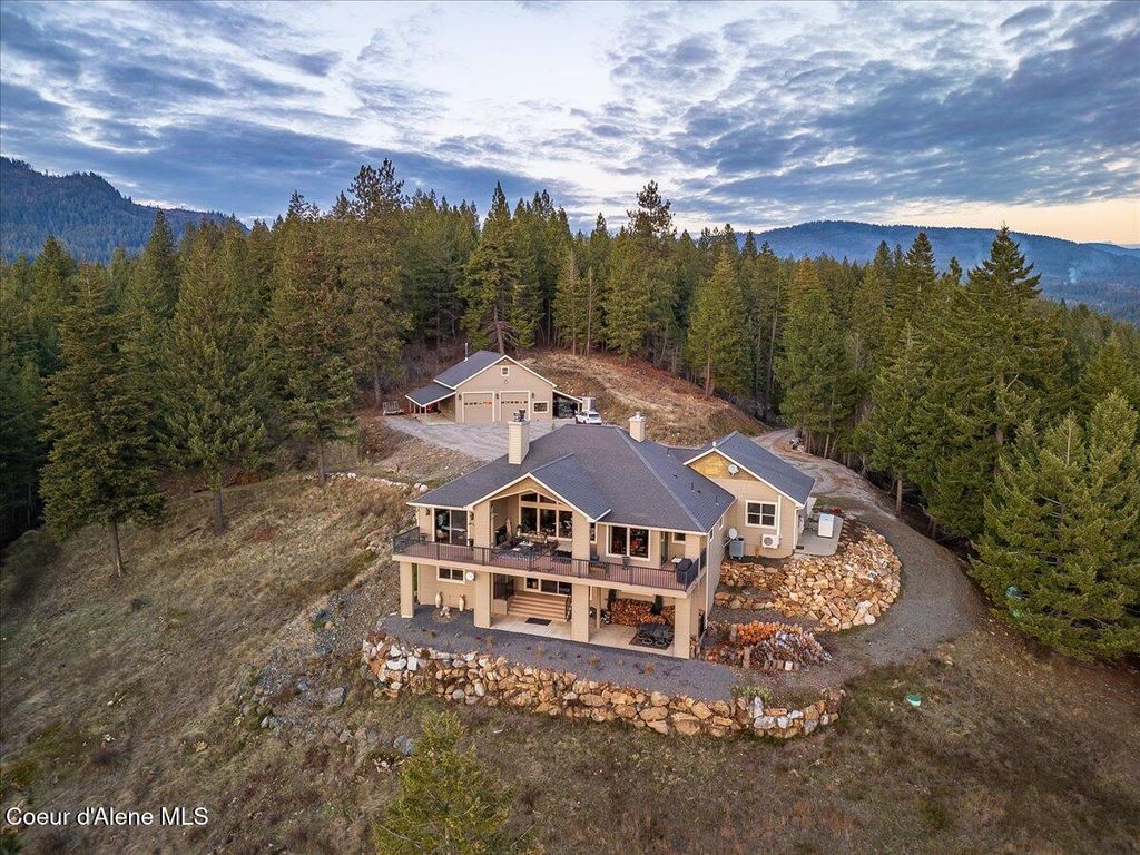 Photo of 3251 Elmira Rd, Sandpoint, ID 83864 (MLS # 25-11211)