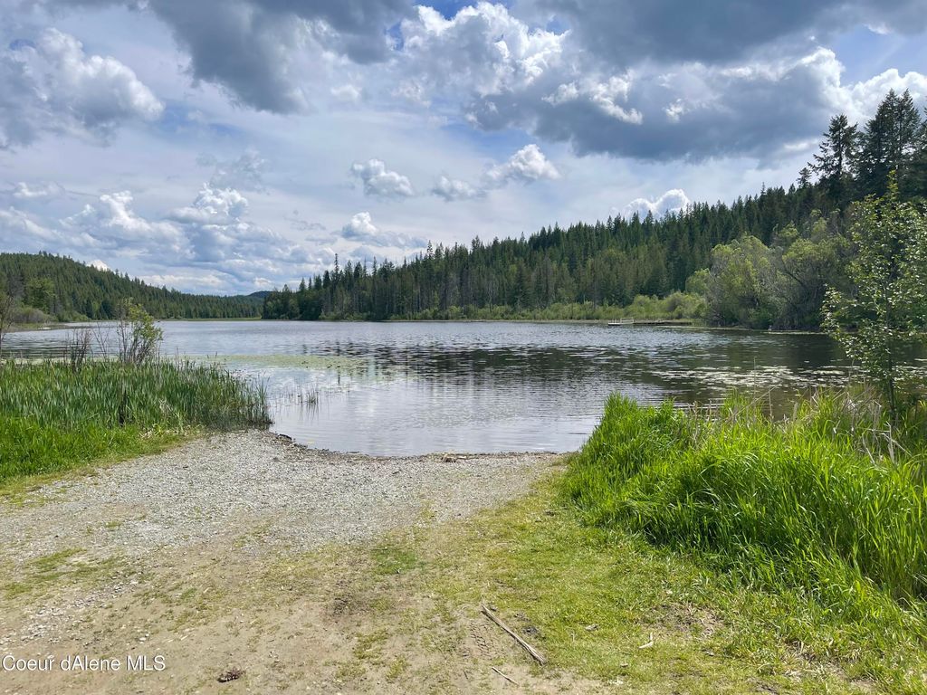 Photo of 38 Forest Dr, Moyie Springs, ID 83845 (MLS # 26-3597)