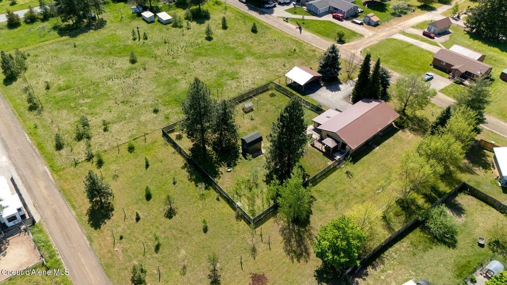 Photo of 71 Maple St, Moyie Springs, ID 83845 (MLS # 26-4765)