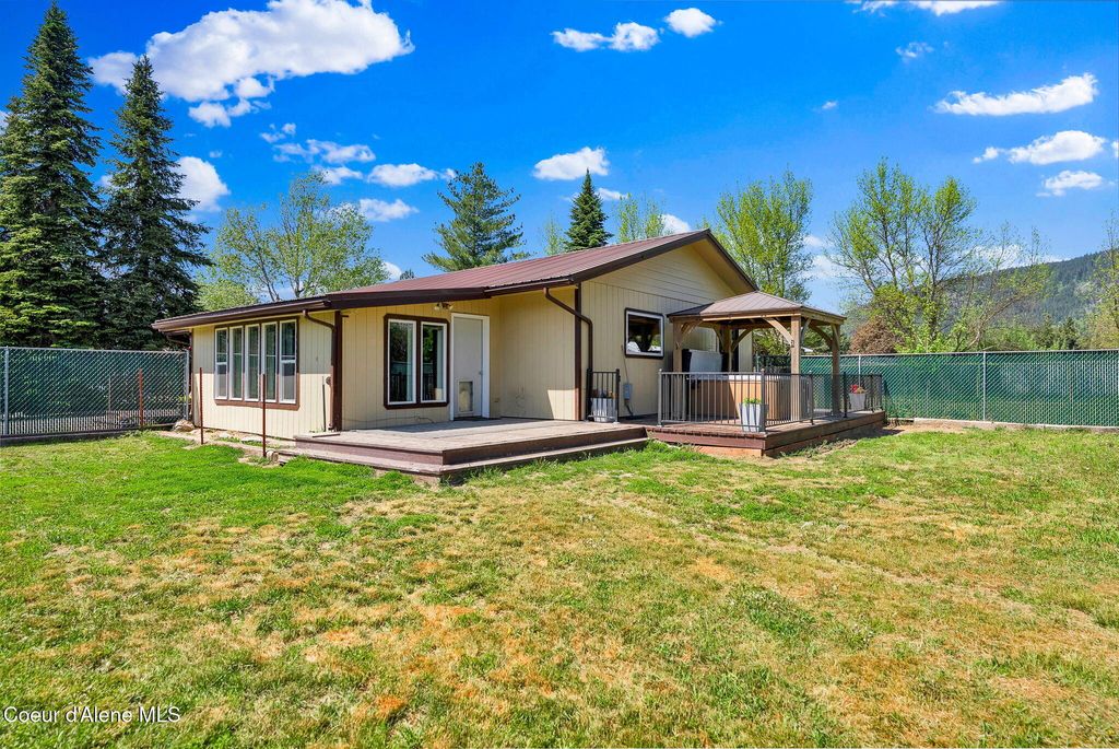 Photo of 71 Maple St, Moyie Springs, ID 83845 (MLS # 26-4765)