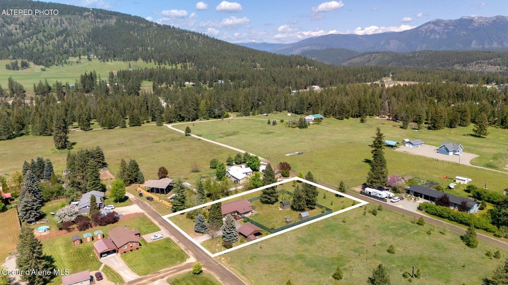 Photo of 71 Maple St, Moyie Springs, ID 83845 (MLS # 26-4765)
