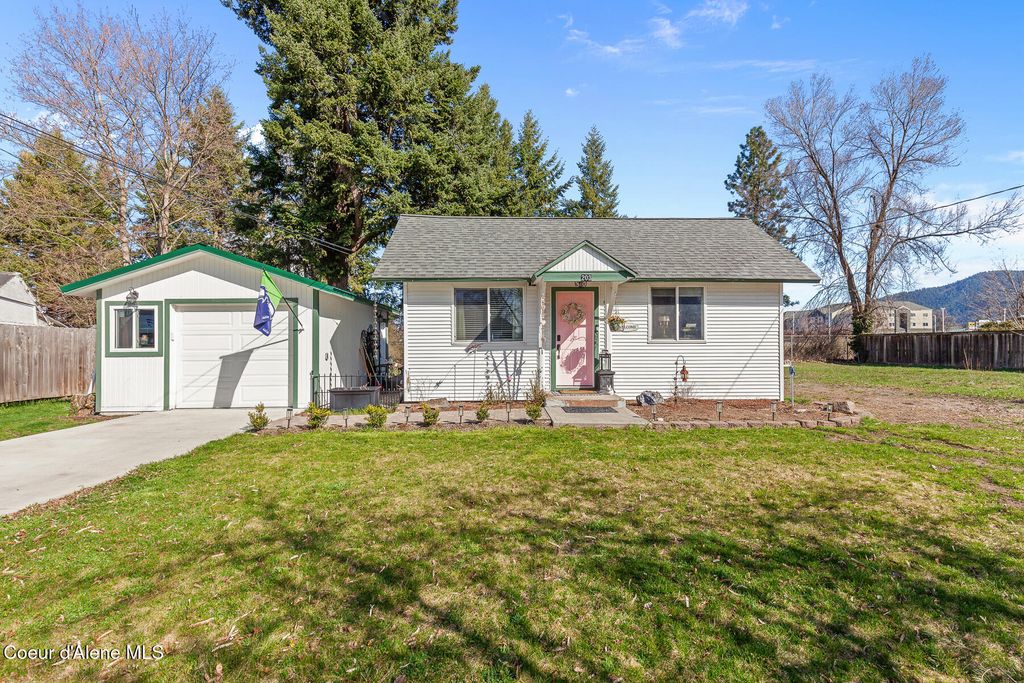 Photo of 203 Homestead Ave, Coeur dAlene, ID 83814 (MLS # 26-2835)
