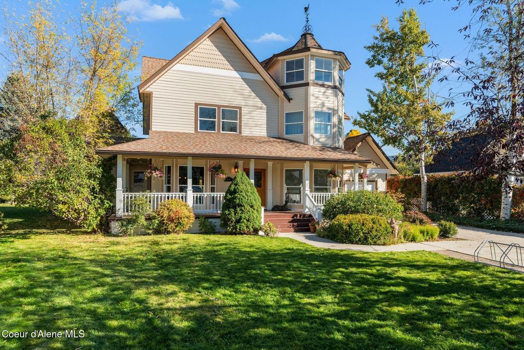 Photo of 1406 JR Court Court, Sandpoint, ID 83864 (MLS # 25-10248)