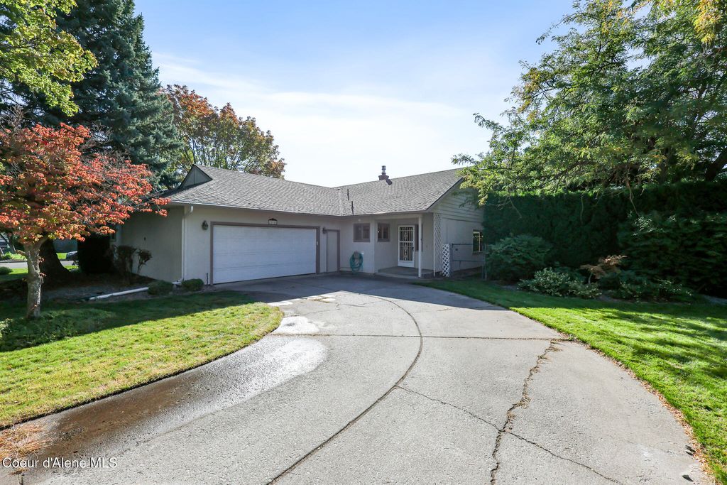 Photo of 11610 37th Ave, Spokane, WA 99206 (MLS # 26-262)