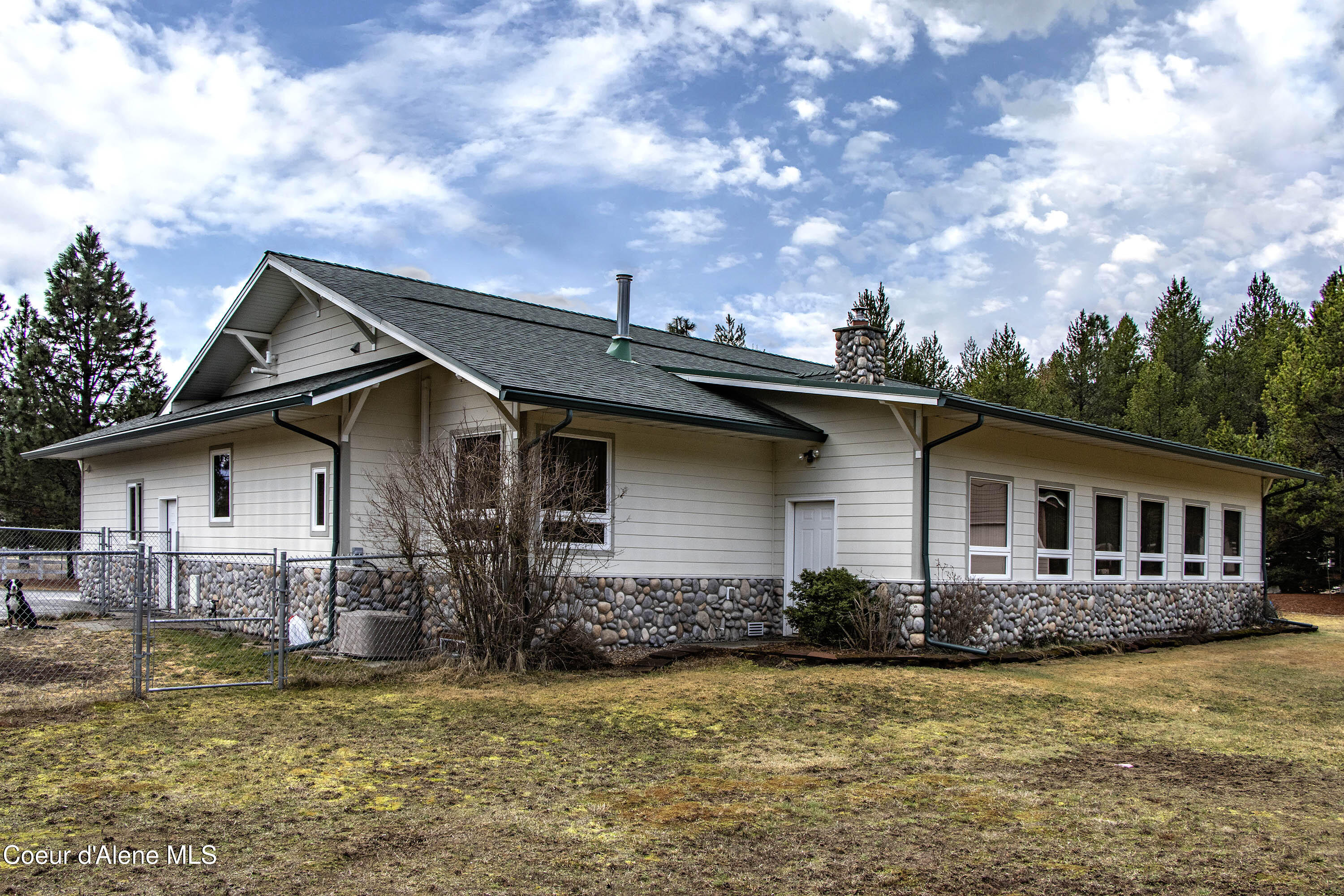 573 SW Tam Tam Dr, Sagle, Alaska image 6