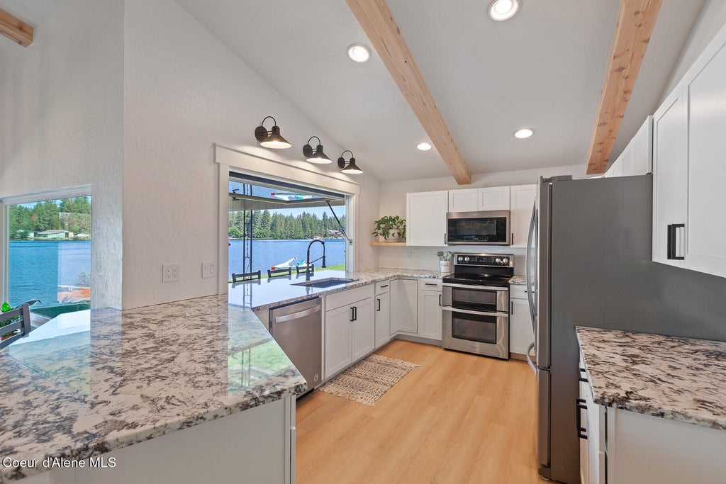 Photo of 9509 Driftwood DR, Coeur dAlene, ID 83814 (MLS # 26-9535)