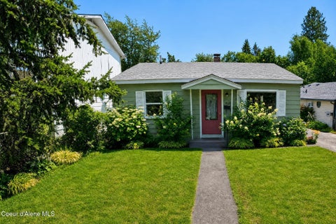 Photo of 816 15TH ST, Coeur dAlene, ID 83814 (MLS # 26-7641)