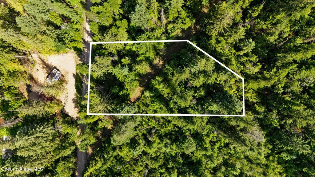 Photo of NNA BLK 3 LOT 8 UNIT 1, Bayview, ID 83803 (MLS # 25-2117)