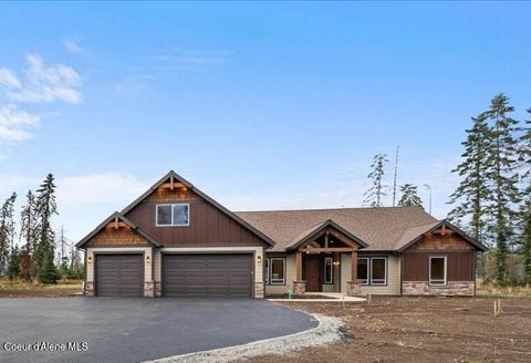 Photo of 1503 Remmick, Hayden, ID 83835 (MLS # 25-9784)