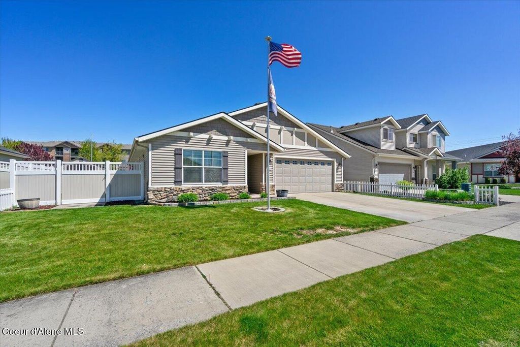 Photo of 2516 Reddington Way, Post Falls, ID 83854 (MLS # 26-4488)