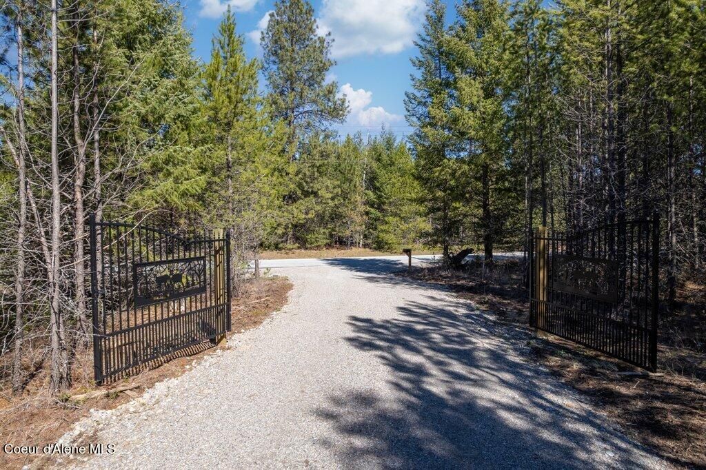 Photo of 708 Tweedie Rd, Blanchard, ID 83804 (MLS # 26-2695)