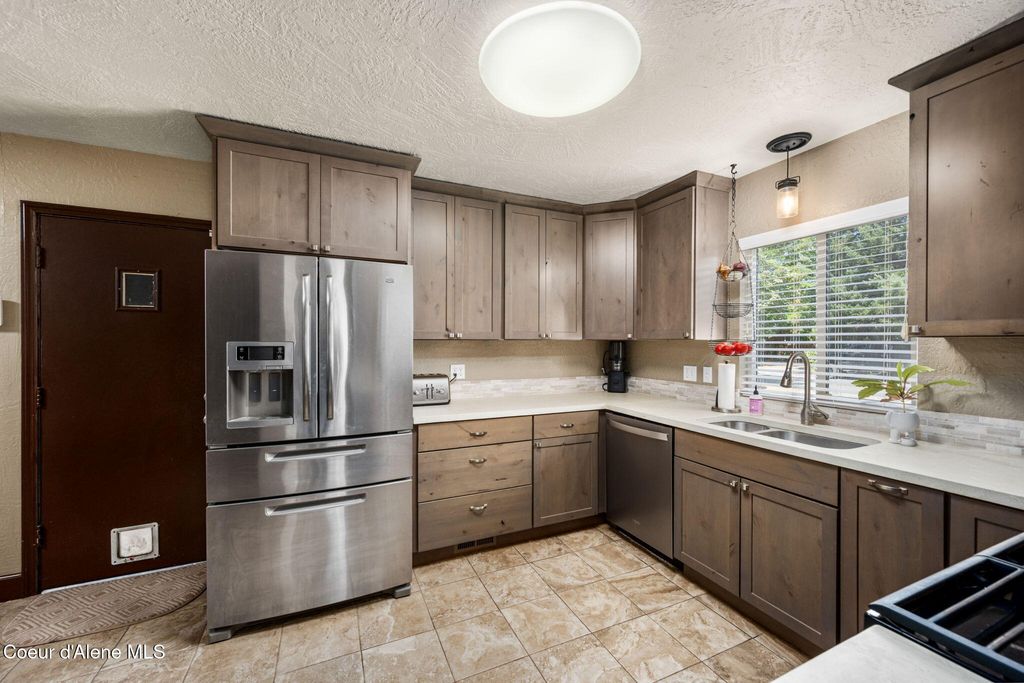 Photo of 164 HILGREN Ave, Hayden, ID 83835 (MLS # 25-11304)