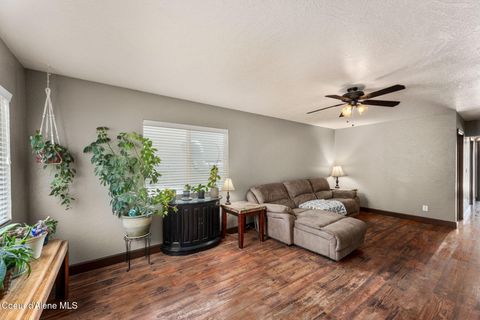 Photo of 164 HILGREN Ave, Hayden, ID 83835 (MLS # 25-11304)