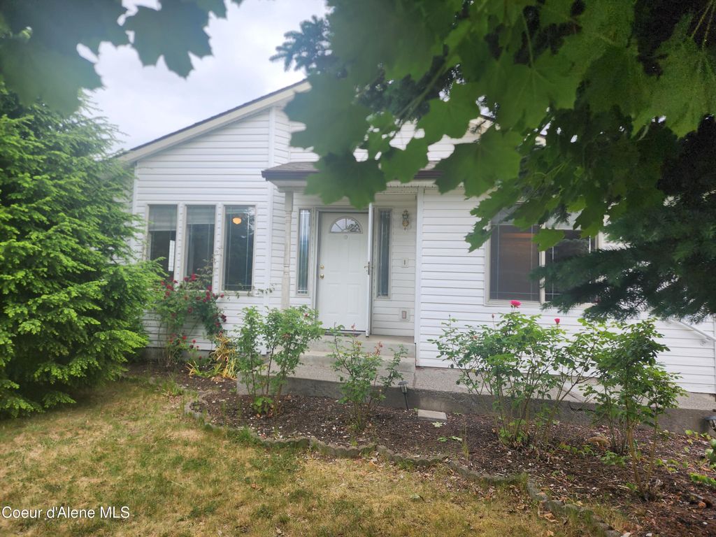 Photo of 1265 Stockman AVE, Post Falls, ID 83854 (MLS # 26-5546)